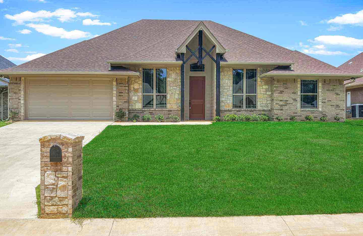 Exteriors Of Homes - Pyramid Homes | Home Builders Tyler ...